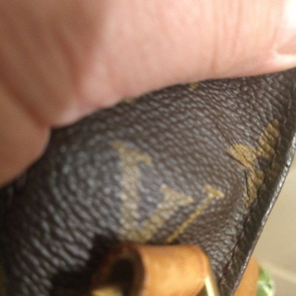 Louis Vuitton Monogram St Cloud PM Crossbody - Picture 15 of 16